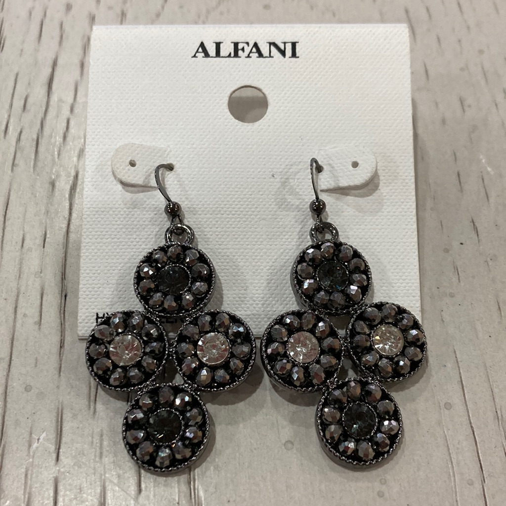 Alfani Earrings 18$